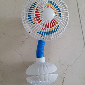 클립형 무선 선풍기 이미지
