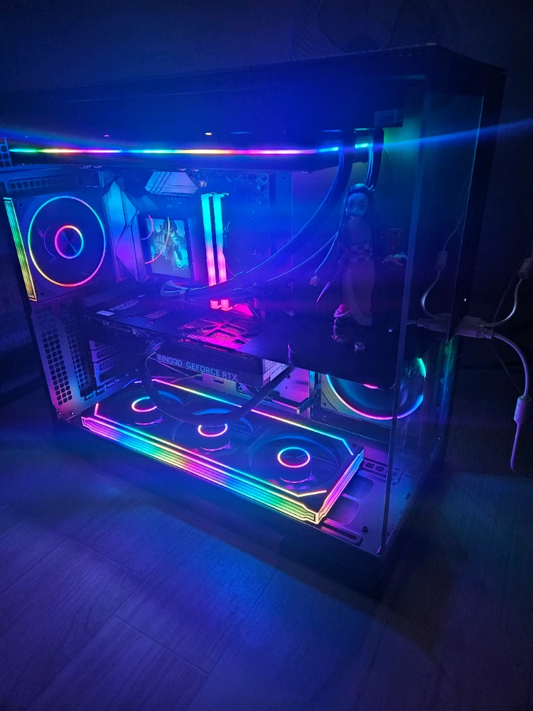 9800x3d, rtx5080 본체 이미지