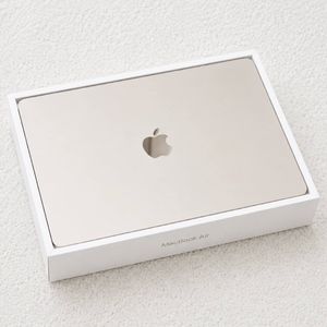 애플 맥북 에어 13 M2 16GB 256GB 스타라이트 최상급 풀박스 이미지