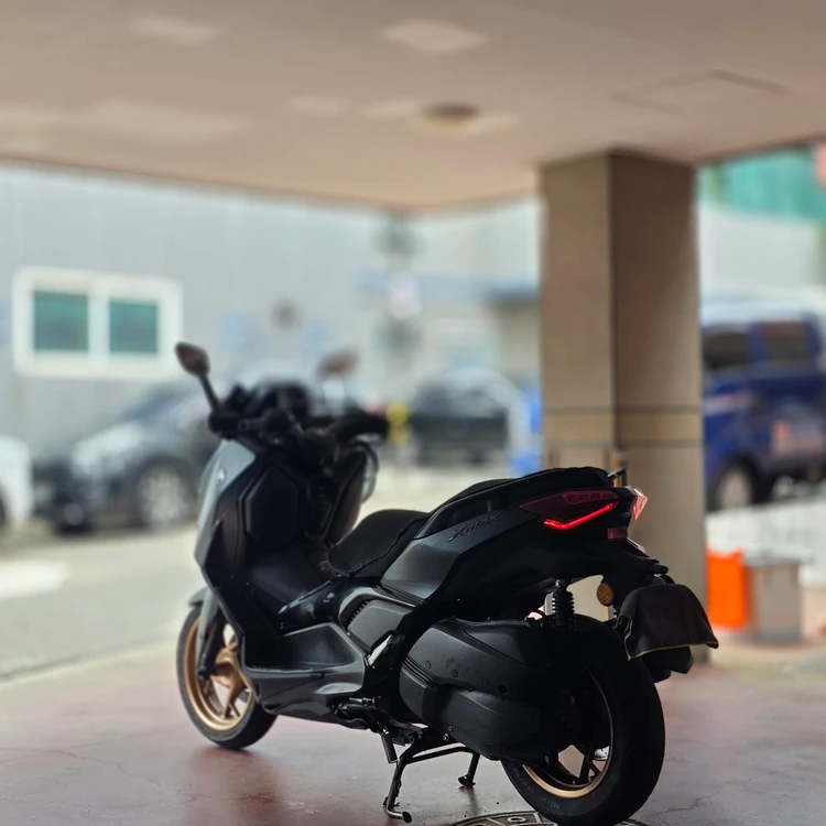 23년식 이전가능 xmax300 깔끔한차량 판매합니다 이미지