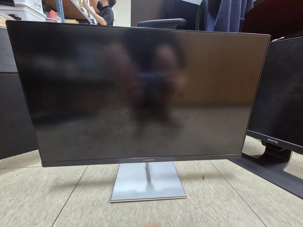 LG,삼성,벤큐,한성 모니터 및 HP올인원 데스크톱 25~27인치 다수 이미지
