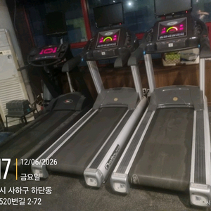 클럽용런닝머신3대일괄 중고판매 이미지