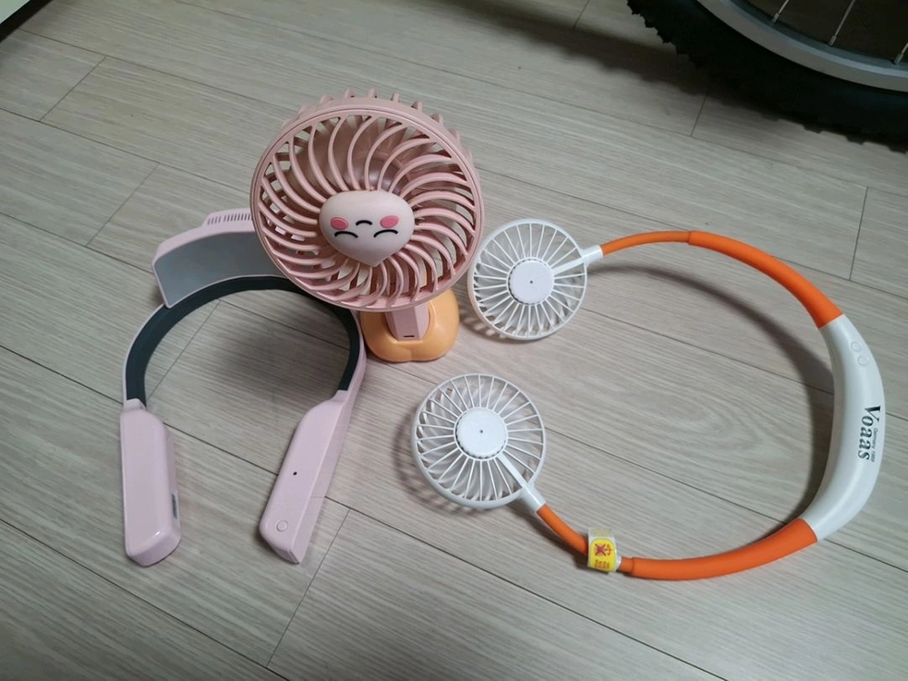 Voaas 넥밴드 선풍기 오렌지 화이트 세트 이미지