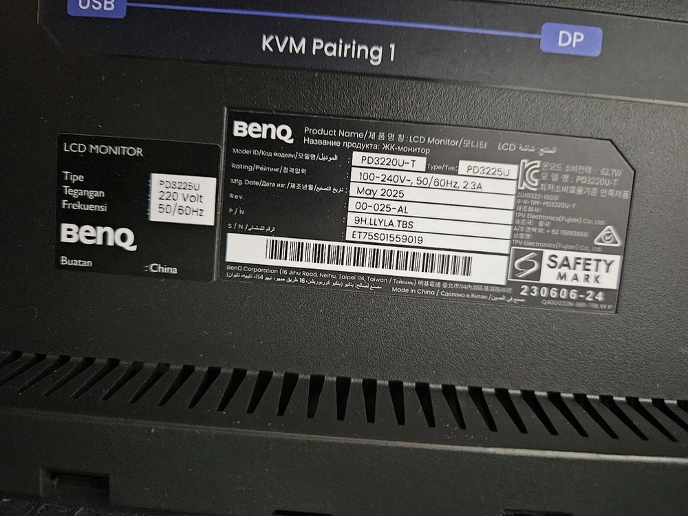 벤큐 모니터 4K UHD 32인치 프로 디자이너 모니터 이미지