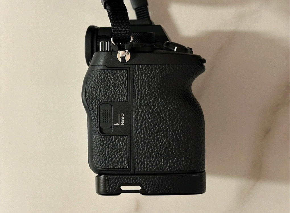 소니 a7m4 + 2470gm2 금계륵2 렌즈 이미지