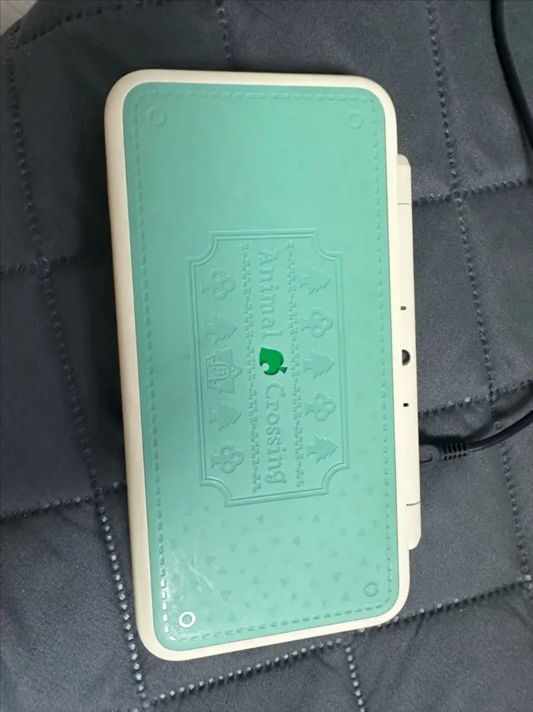 닌텐도 New 2DS XL 동물의 숲 에디션 안전거래 안함 - 안심되는 중고거래