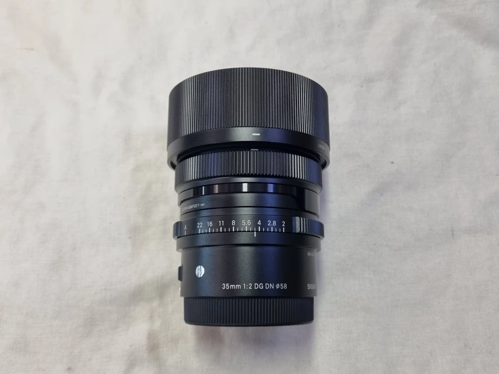 시그마 C 35mm F2 DG DN 소니FE마운트 이미지