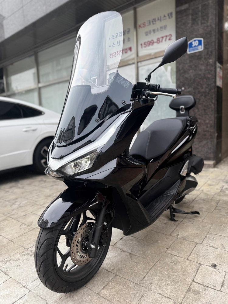 혼다 Pcx125 26년식 ABS 1천km 신차급 판매합니다. 이미지