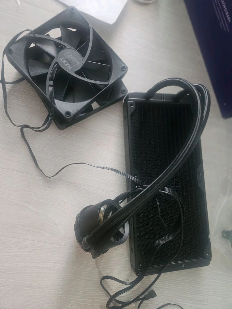 NZXT 크라켄 280 수냉 쿨러 판매 이미지