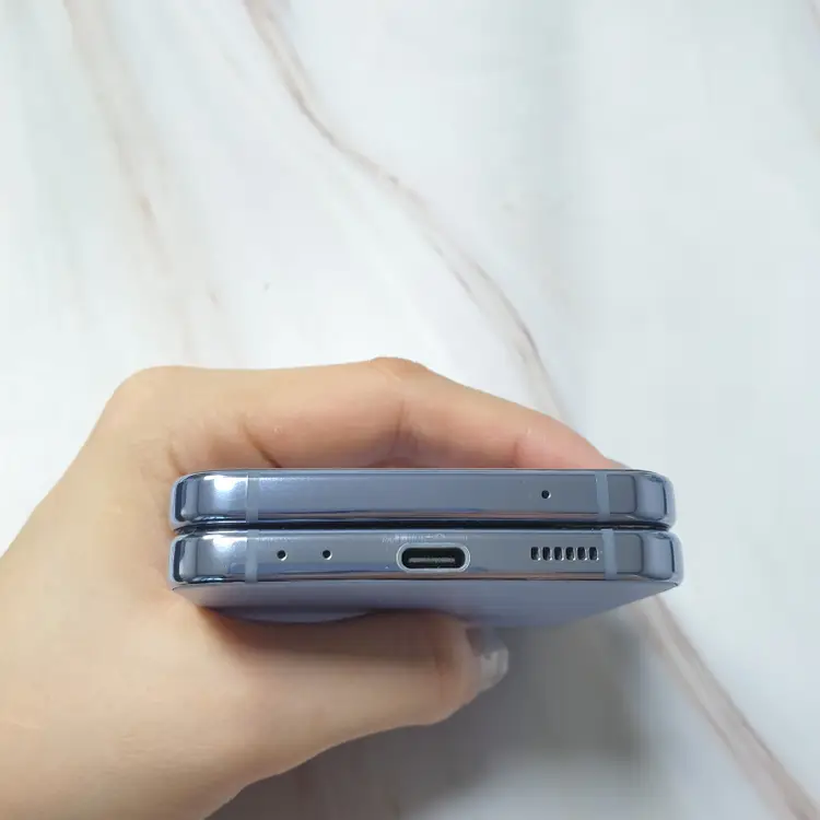 KT 갤럭시Z플립4 5G 블루 512G A급 판매합니다 이미지