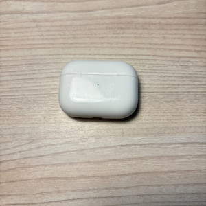 에어팟 프로 2세대 본체 8핀 이미지