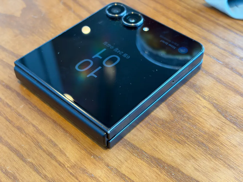 갤럭시Z플립7 512GB 이미지