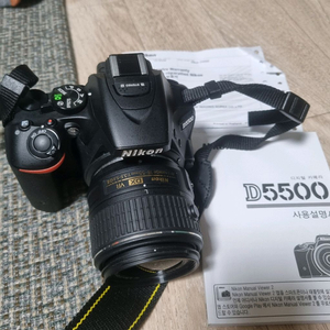 니콘 d5500 1855vr2 기본셋 민트급 배터리2개 이미지