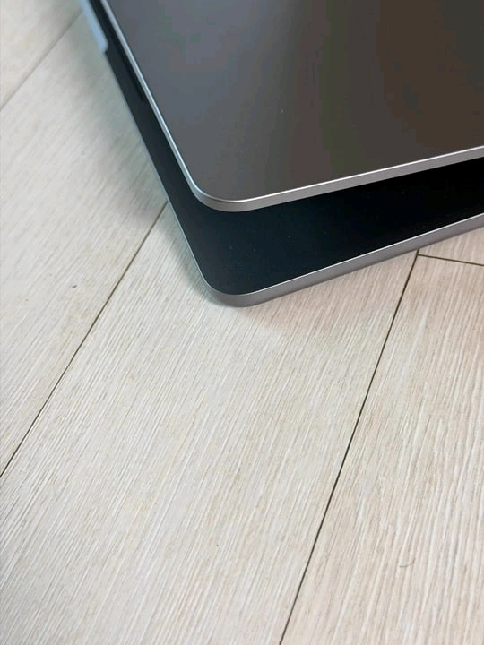 애플 맥북 에어 M2 13인치 16GB 512GB 이미지