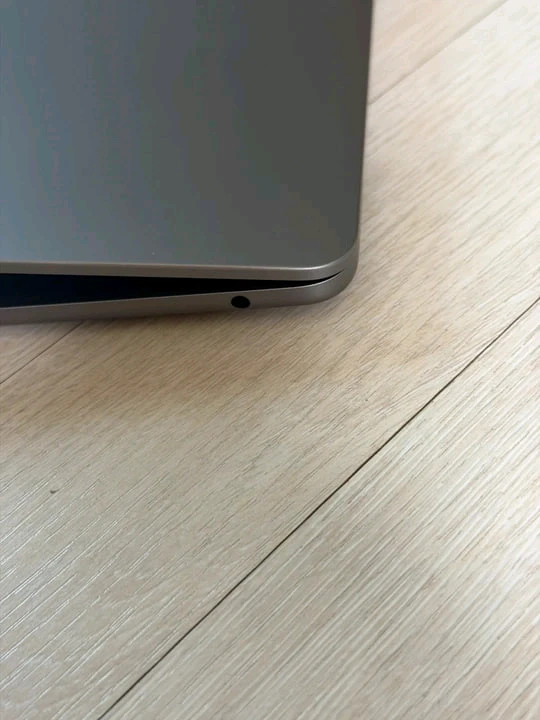 애플 맥북 에어 M2 13인치 16GB 512GB 이미지