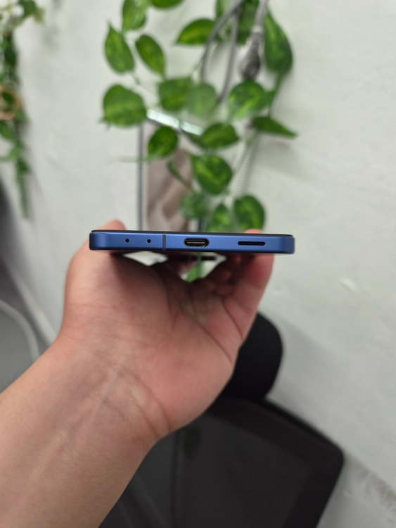갤럭시 Z플립7 네이비 256G 이미지