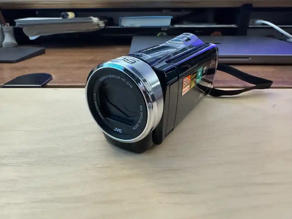 JVC 빈티지 캠코더 이미지