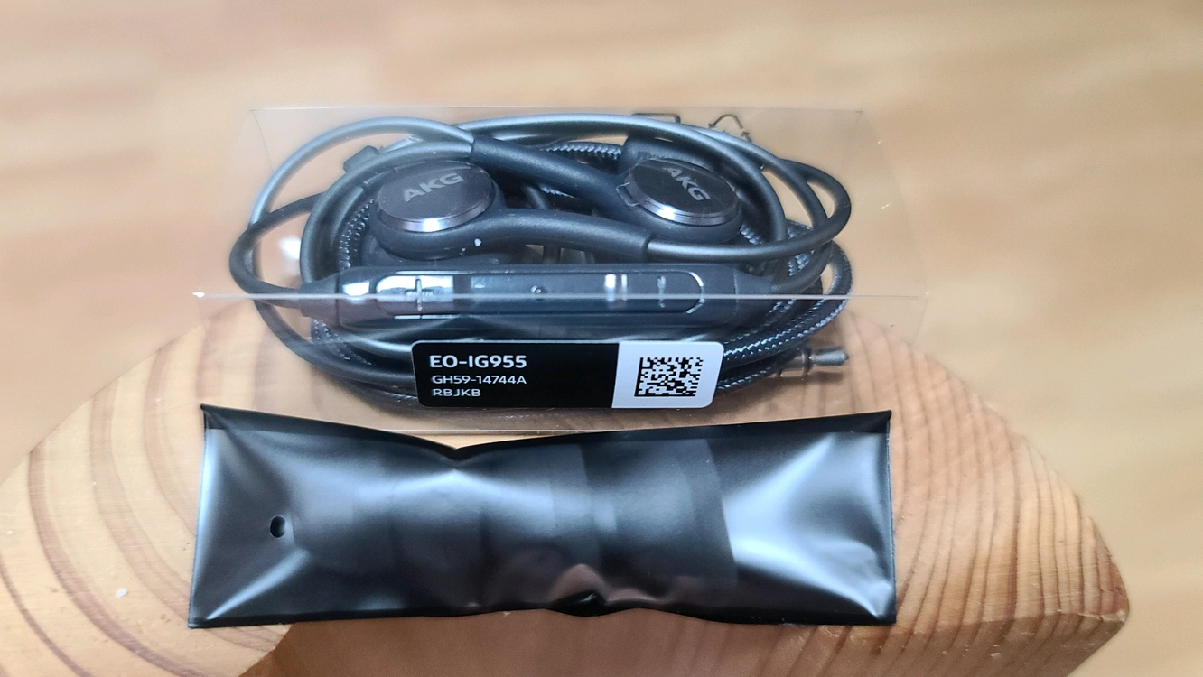 삼성 번들 AKG 유선 이어폰 (EO-IG955 / 3.5mm) 이미지
