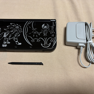 닌텐도 뉴 3DS XL 포켓몬스터 썬문에디션 (포켓몬뱅크외 /순정펌/국내정발) 이미지