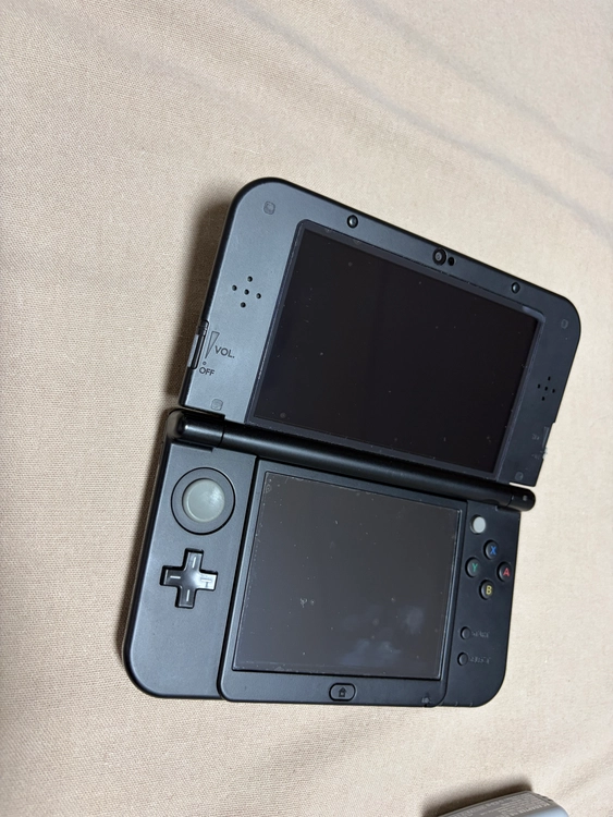 닌텐도 뉴 3DS XL 포켓몬스터 썬문에디션 (포켓몬뱅크외 /순정펌/국내정발) 이미지