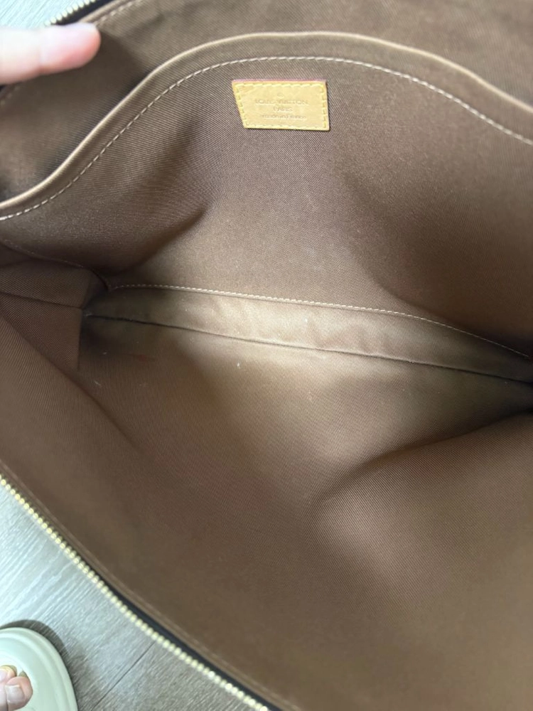 루이비통 파우치 이미지