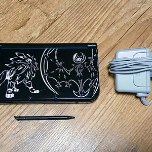 닌텐도 뉴큰다수 3DS 썬문에디션 + 포켓몬 블랙 디아루가 등 게임 판매합니다 이미지