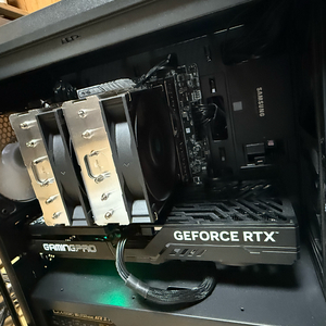 신품가 500 초고성능 하이앤드 게이밍 컴퓨터 i7 14700 + ddr5 64gb + RTX 5070 ti 이미지