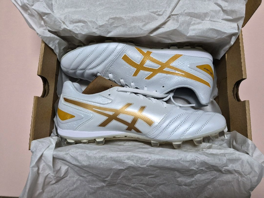 아식스 ds light pro ag 축구화 260 사이즈 판매합니다 이미지