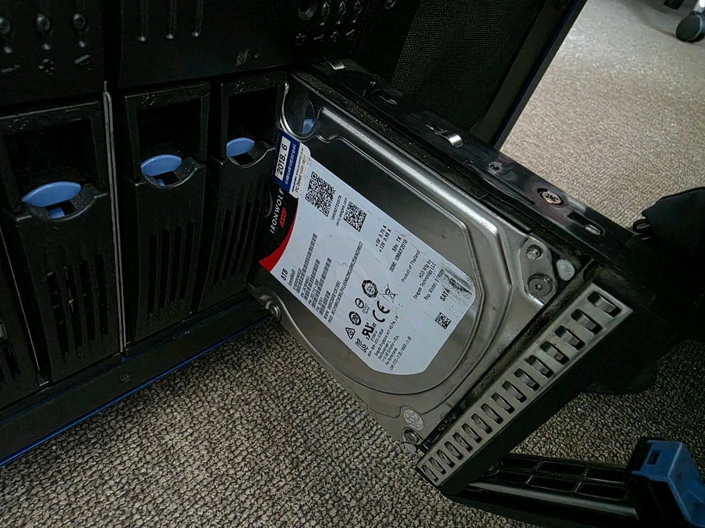 GPU 서버 매니코어소프트의 딥가젯 GTX 1080 7개, CPU 듀얼, 메모리 128GB, HDD 48TB 판매 이미지