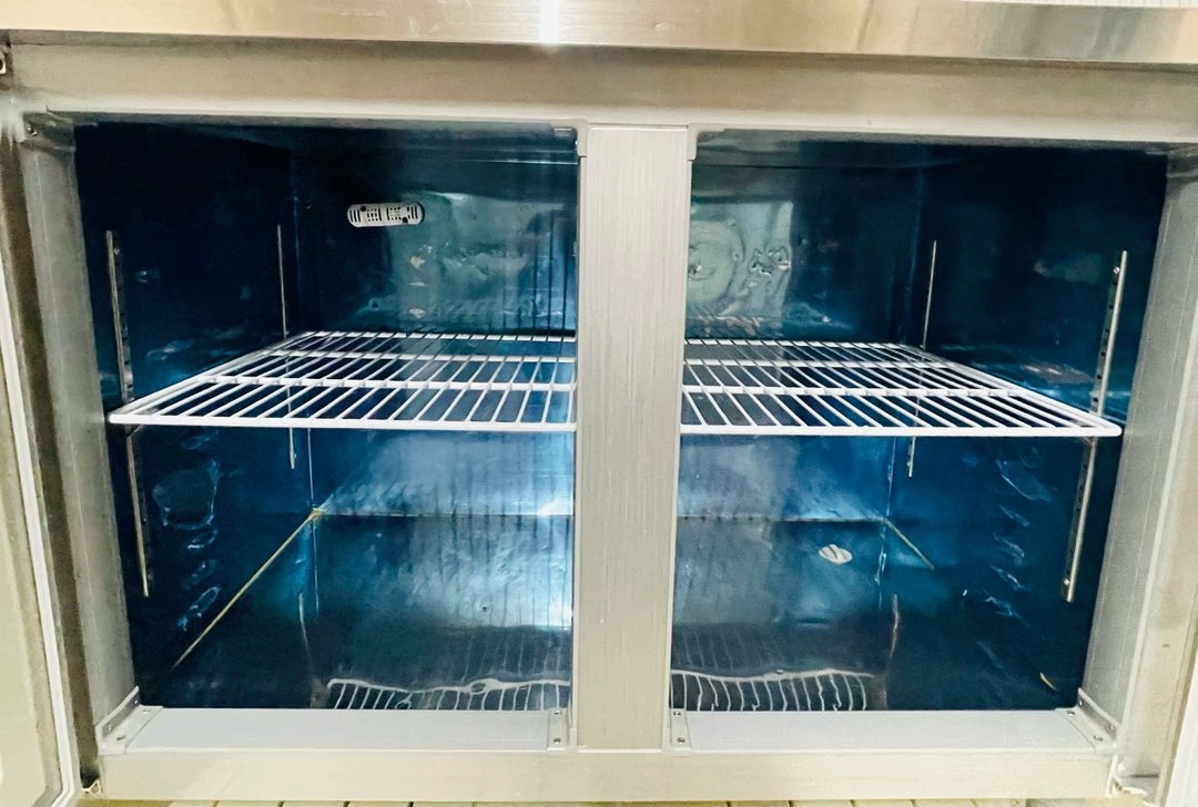 업소용 1500 테이블 냉장고 이미지