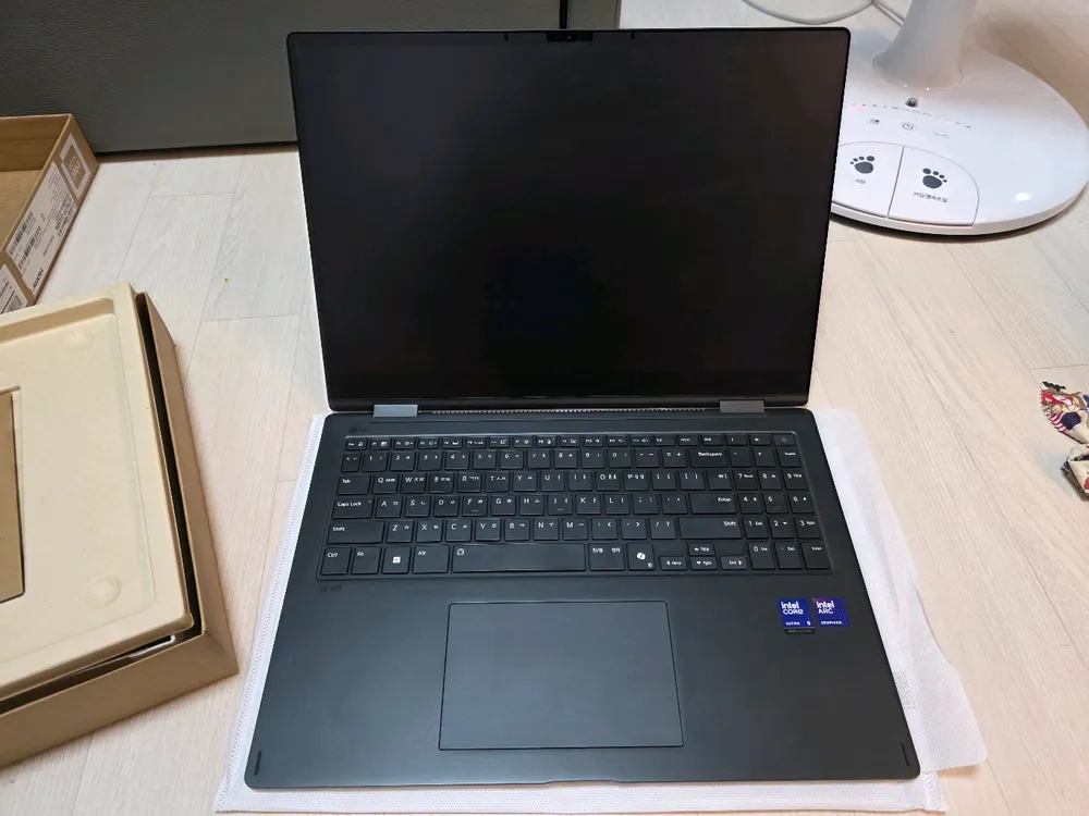 LG 그램 Pro 360 AI 16인치 노트북 이미지