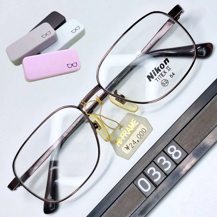 니콘 NIKON FB976T 안경테 52mm 순티타늄 스퀘어 일본빈티지 데드스톡 미사용 클래식 레트로 패션 아이웨어 이미지