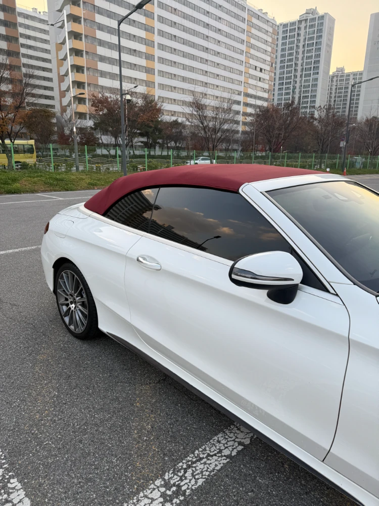 벤츠 c200 카브리올레 17년식 흰빨 이미지
