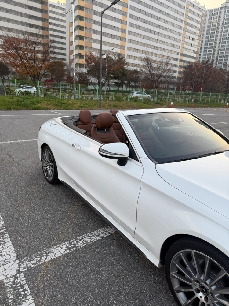 벤츠 c200 카브리올레 17년식 흰빨 이미지