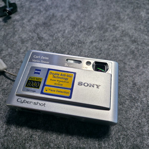 소니 사이버샷 DSC-T20 실버 풀HD 디카 (SONY CYBERSHOT) 이미지