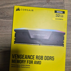 커세어 벤젠스 RGB DDR5 6000 CL30 32GB 16x2 램 판매합니다 이미지