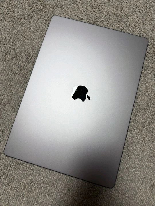 맥북 프로 16인치 M2 Max 32GB 1TB 스페이스 그레이 - 안심되는 중고거래