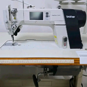 최고급 공업용미싱 부라더미싱 S-7300A 팔아요 이미지