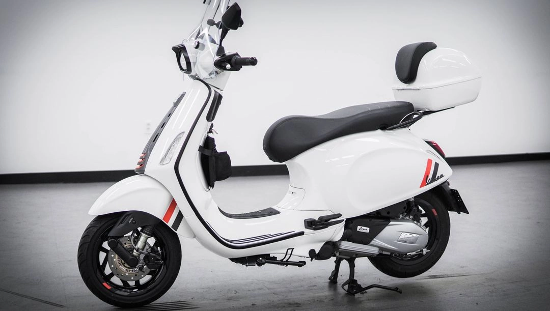 베스파 스프린트 125 ABS 25년식 2,000km 판매합니다. 이미지