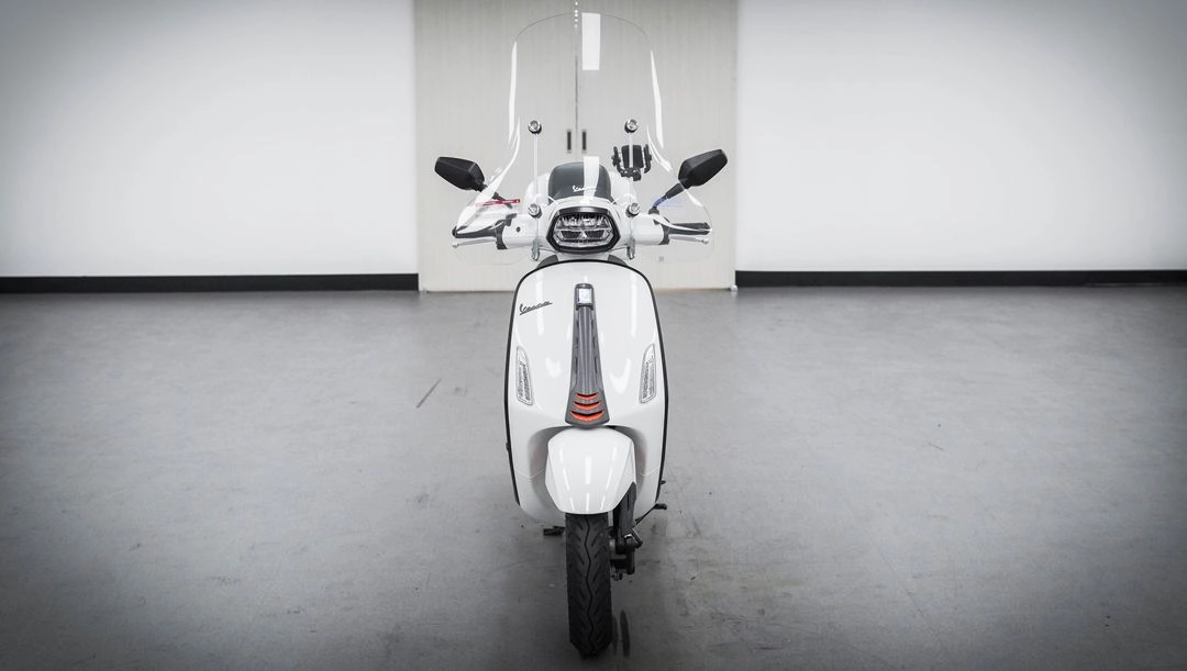 베스파 스프린트 125 ABS 25년식 2,000km 판매합니다. 이미지