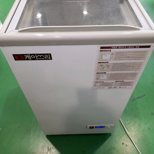 케이쓰리 냉동고 유리도어 SYBD-100 72L 아이스크림 얼음컵 냉동고 바퀴있음 경기광주 택배가능 이미지