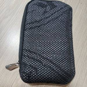 젠틀몬스터 안경집 파우치 케이스 이미지