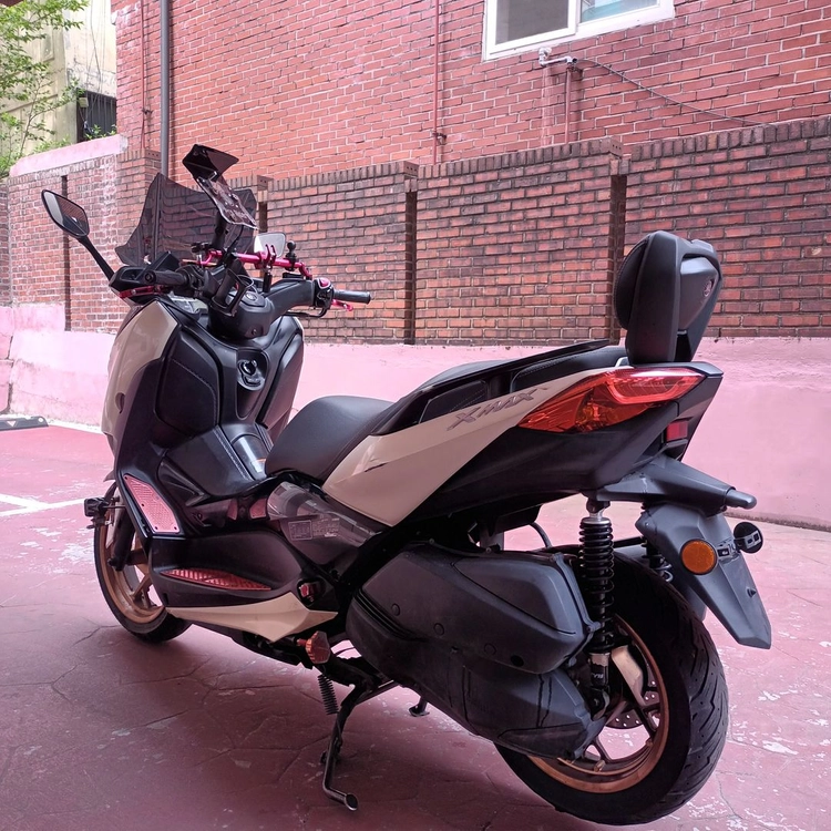 2_22년식 xmax300 깔끔한차량 판매합니다 이미지