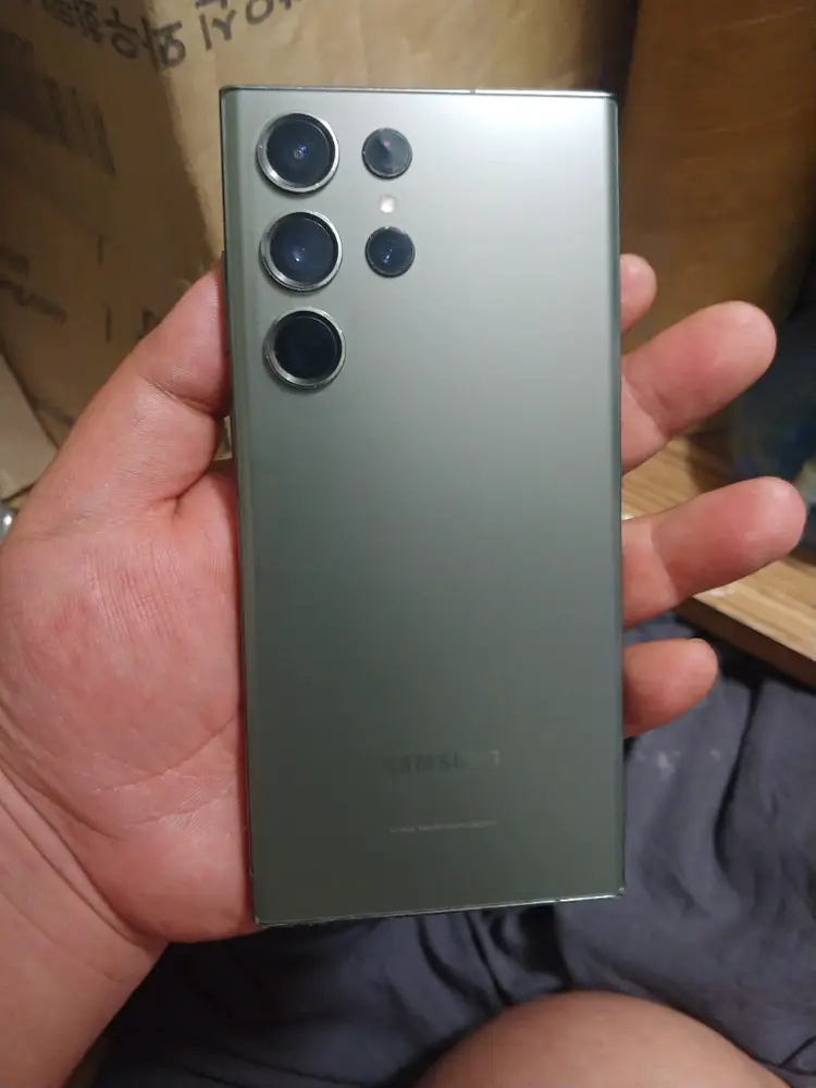 갤럭시S23울트라 256GB 액정새거교체한 기기 판매합니다 이미지