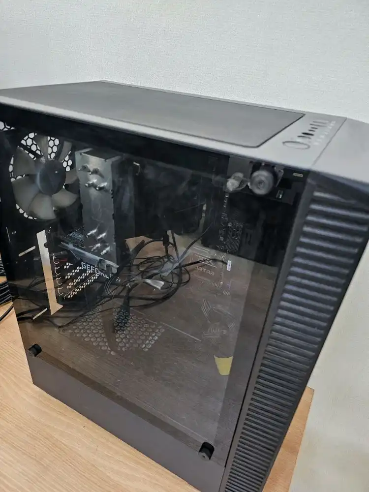 컴퓨터완본체 5700G B550M 램16GB RTX3050 팝니다. 이미지