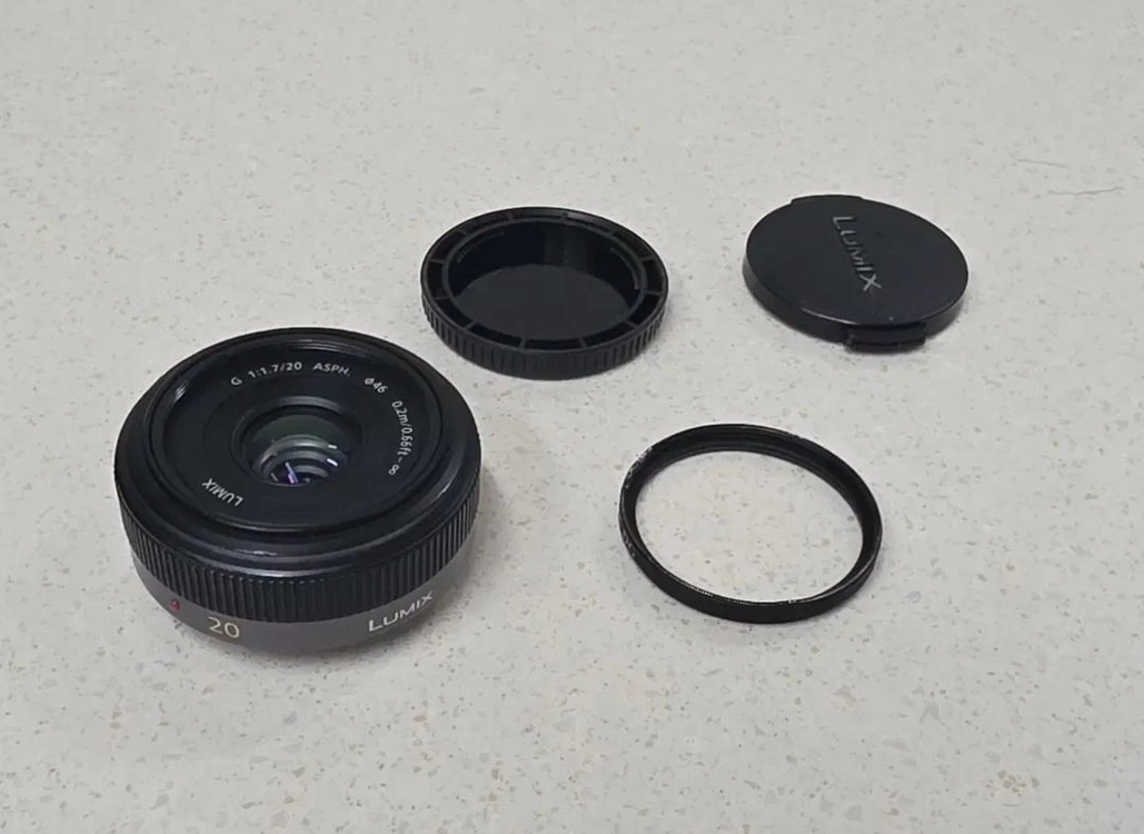 파나소닉 루믹스 GF7 + 12-32 번들 + 20mm F1.7 1세대 블랙 / 상태 좋음 이미지