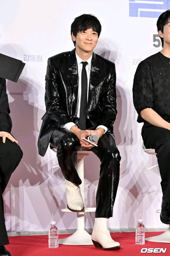 셀린느 강동원 웨스턴 부츠 에디 아카이브 유일매물 이미지
