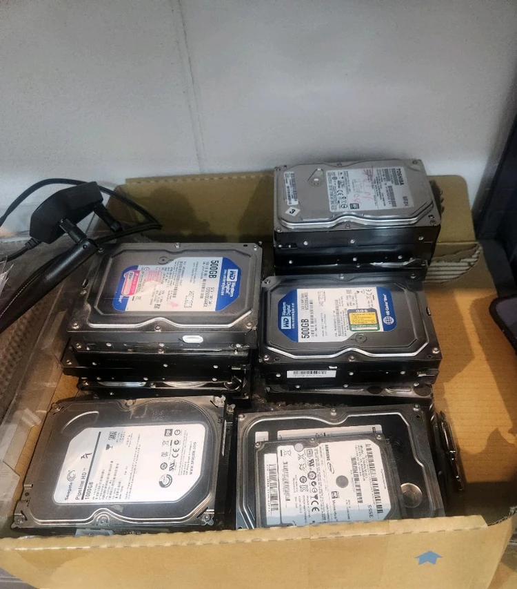 HDD 하드디스크 8TB 4TB 3TB 2TB 대용량 싸게 판매합니다 ( 불량) - 안심되는 중고거래