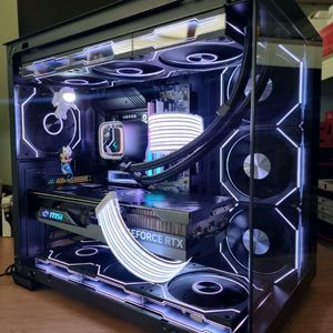 초고사양 인텔 게이밍 컴퓨터 13700k rtx 4070 ti 팝니다. 이미지