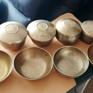 무료배송 유기놋그릇 공기4뚜껑포함 대접 4개 이미지